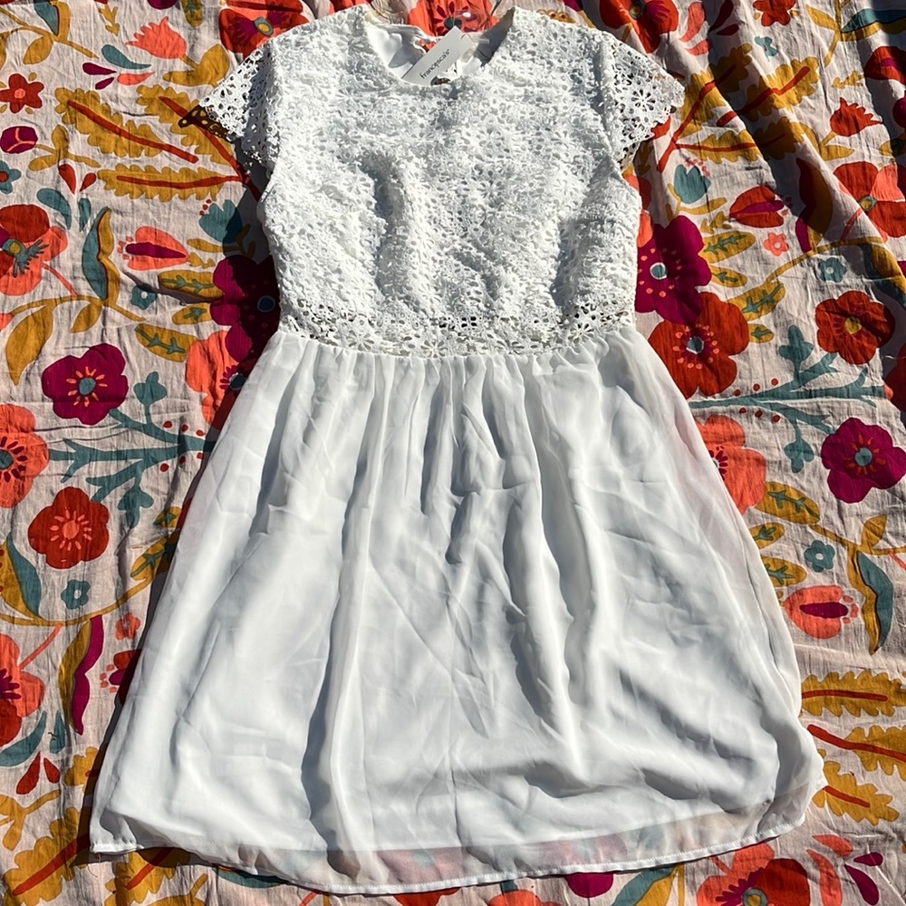 Open back White Lace Francesca’s dress size L